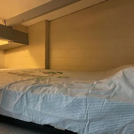 Jolie Chartreuse Avec Jardin Prive Lejlighed