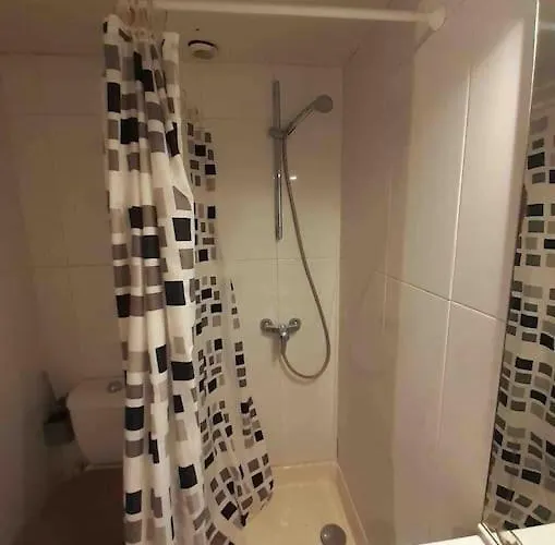 شقة Jolie Chartreuse Avec Jardin Prive *