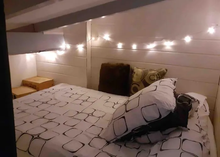 Jolie Chartreuse Avec Jardin Prive شقة تولوز